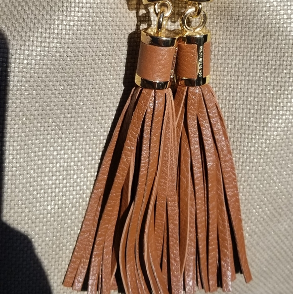 Michael Kors Large Marina Metallic Bag - Picture 12 of 13